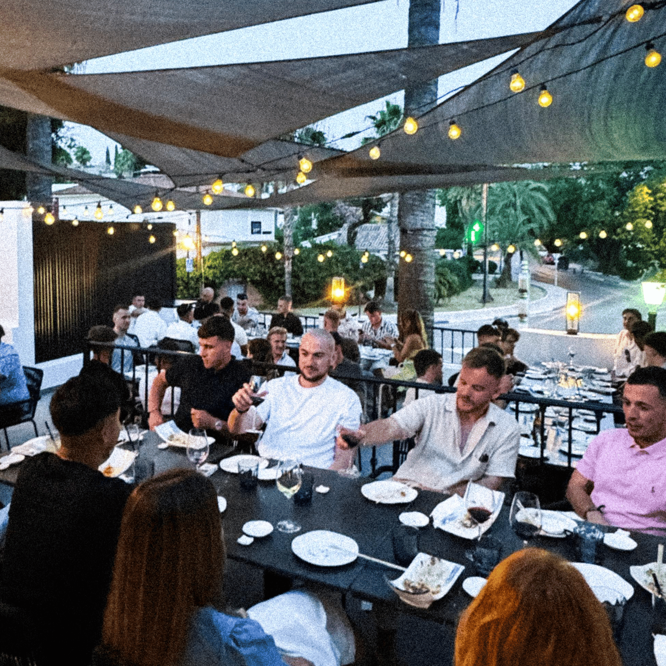 Mastermind dinner conversation setting